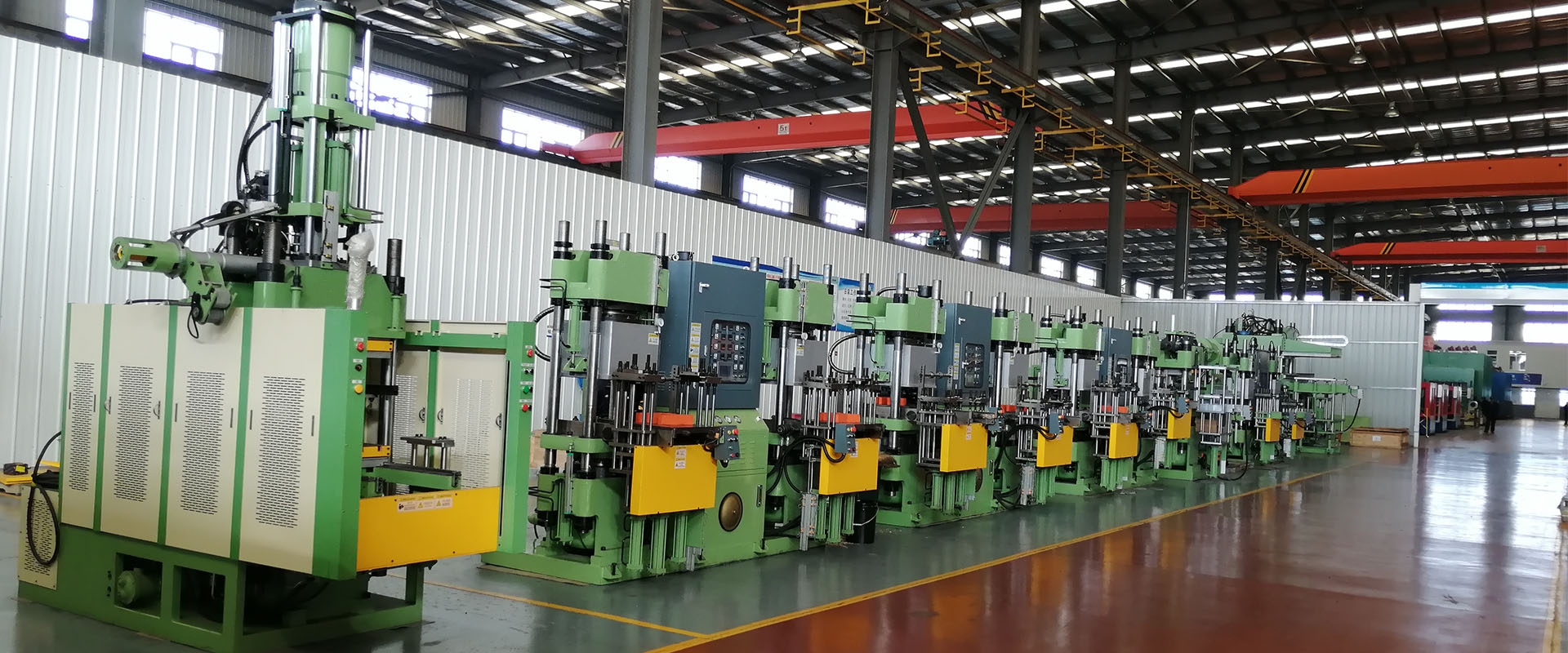 立式橡胶注射机